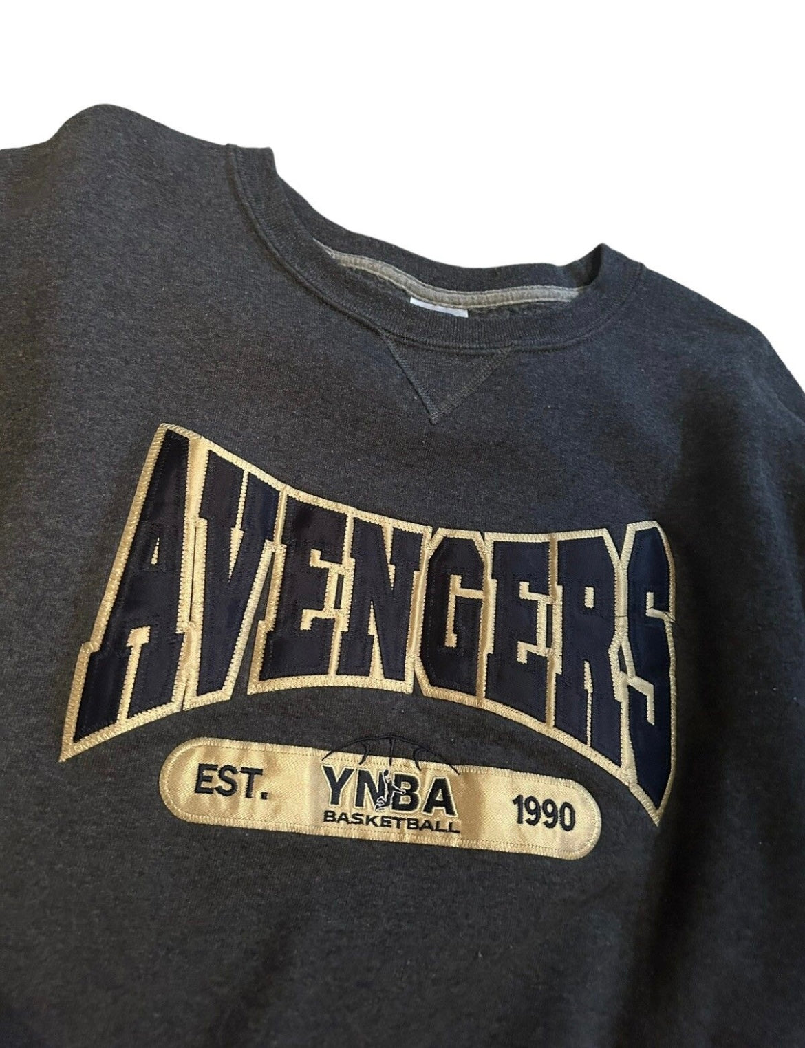 vintage streetwear large avengers russel athletic sweatshirt