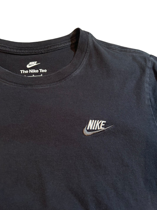 streetwear large nike t-shirt